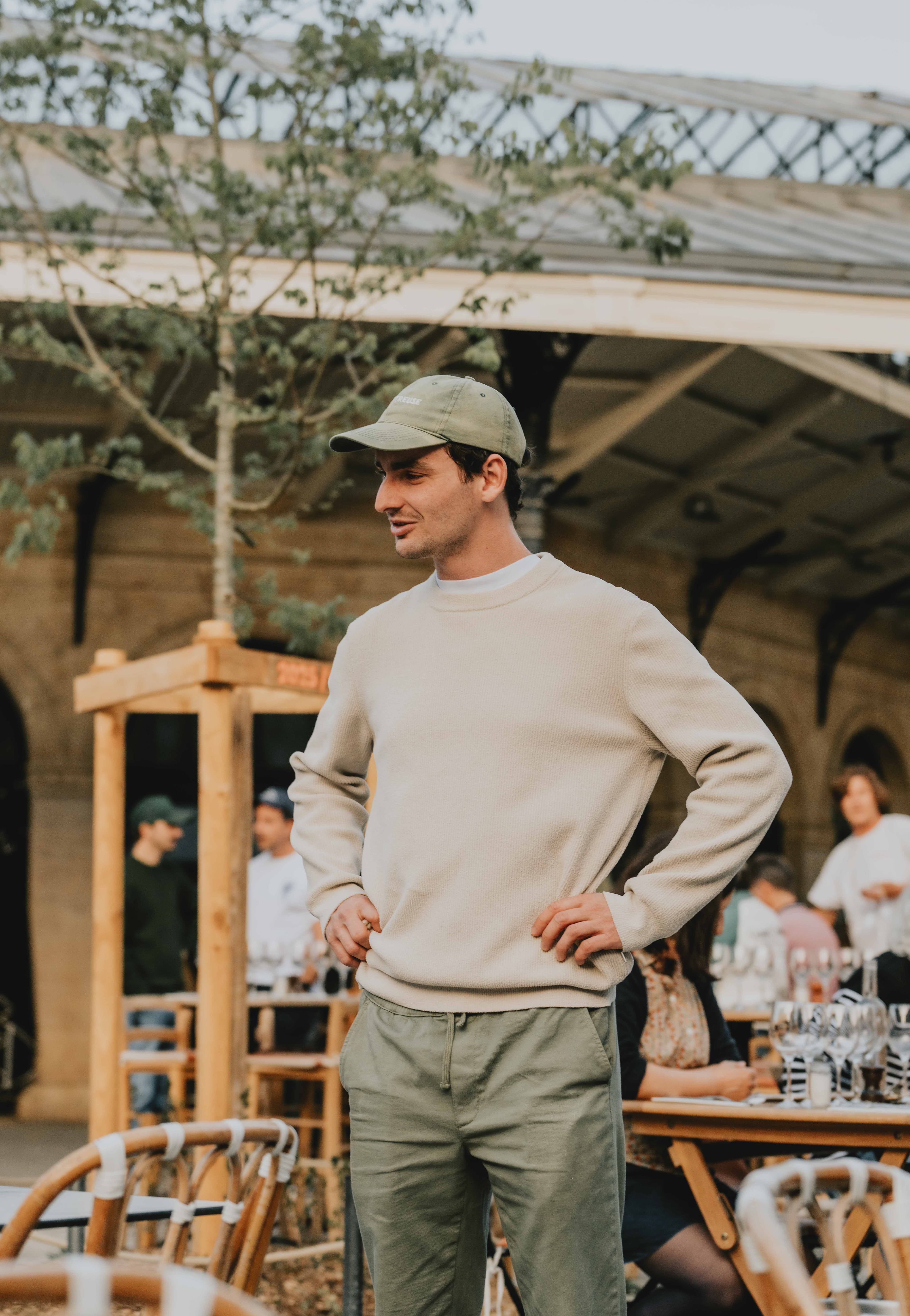 Valentin Gicquel en terrasse